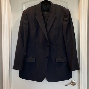 Men’s Claiborne suit
